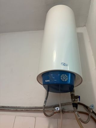 Termo eléctrico calentador agua marca Fleck