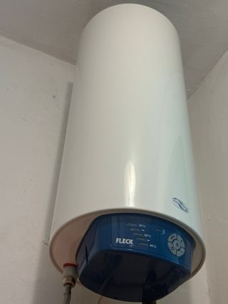 Termo eléctrico calentador agua marca Fleck