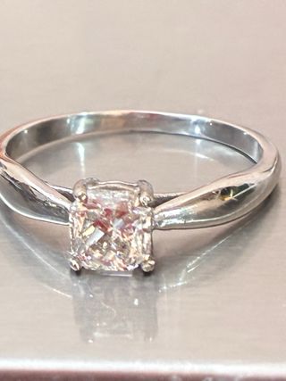 Anillo Oro 18k Diamante Natural 1.00 Ct:VVS2/F