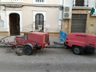 Máquina hormigonera y compresor Kaeser
