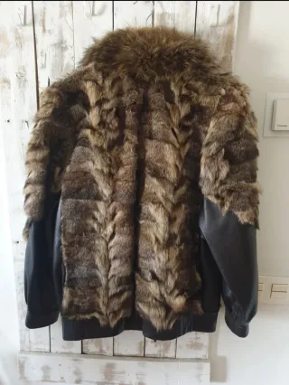 Cazadora de pelo y cuero