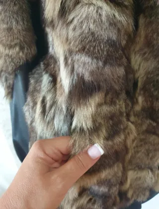 Cazadora de pelo y cuero