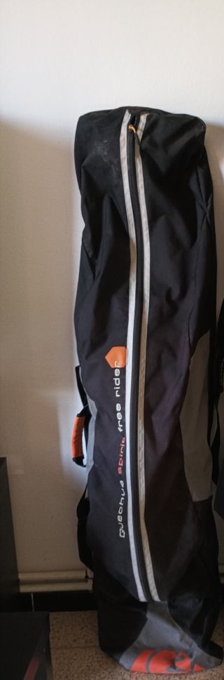 2 tavole da snowboard con 1 fodera Quechua, attacchi inclusi