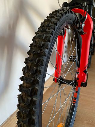 Bicicleta 24” Btwin Rockrider ST 500 COMO NUEVA