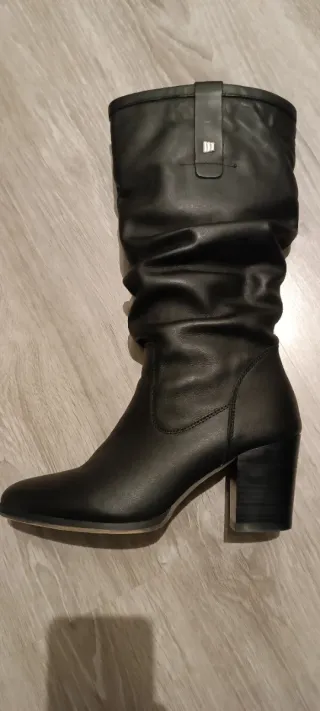 Botas altas Mustang mujer negras