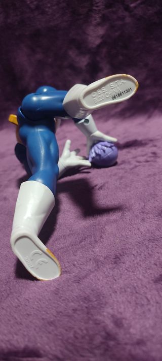 Figura Vegeta Super Saiyan Azul