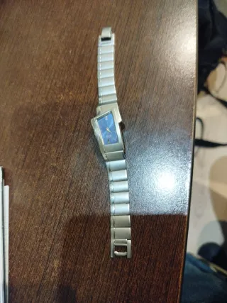 Reloj Pulsar Azul y Plateado