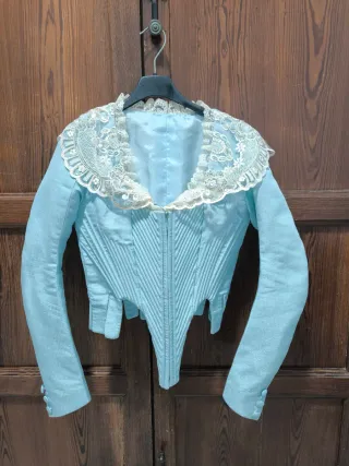 Traje de Fallera azul y multicolor