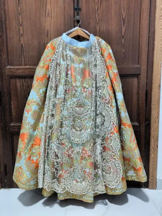 Traje de Fallera azul y multicolor