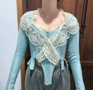 Traje de Fallera azul y multicolor