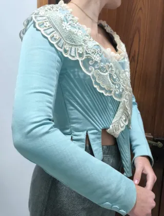 Traje de Fallera azul y multicolor