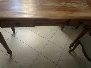 Scrivania in legno massello