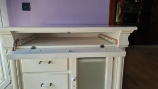 Mueble/ mesa madera blanco envejecido con cristal