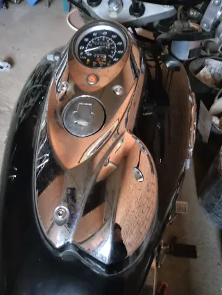 Kymco Venox 250 - Piezas