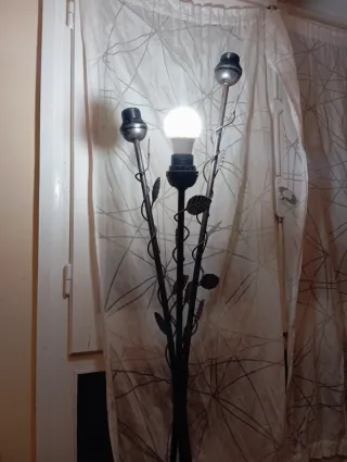 Lámpara de pie de forja 1.65m