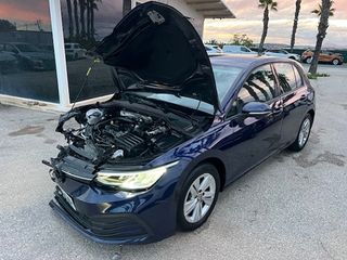 Volkswagen Golf  8    accidentado,  siniestrado