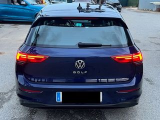 Volkswagen Golf  8    accidentado,  siniestrado