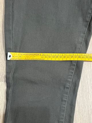 Pantalones de Zara color marrón – Talla 44