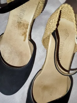 Sandalias cuña esparto beige y negro