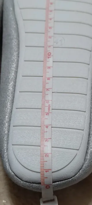 Zapatillas de estar por casa plateadas