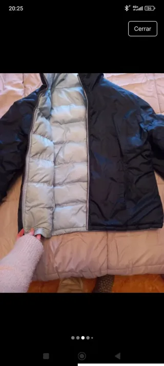 Plumífero reversible azul marino y azul claro