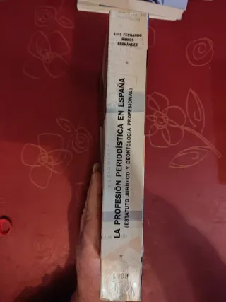 La profesión periodística en España por Luis Ferna