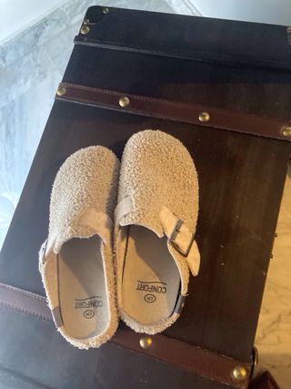 Pantuflas de casa beige