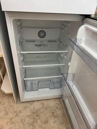 Frigorífico Beko con congelador