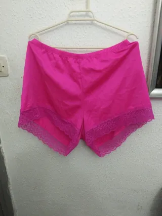 Picardía rosa con encaje