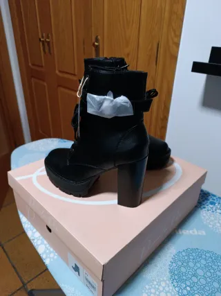 Botines negros tacón sin estrenar T37