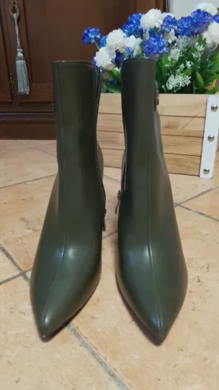 Stivaletti eleganti con fibbia