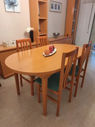 Mesa comedor extensible 150 a 200cm y 4 sillas