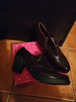 Zapatos de mujer marrones