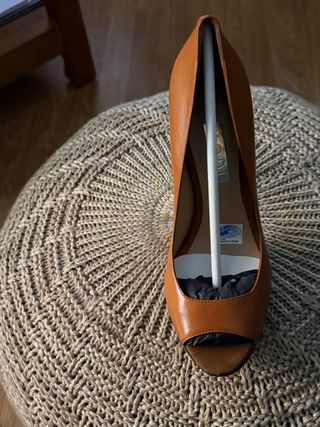 Zapatos tacón marrones sin estrenar