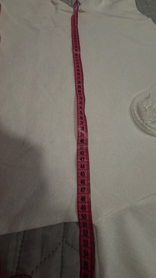 Camiseta blanca con flores bordadas Talla M