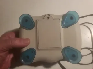 Consola antigua tipo NES sin probar