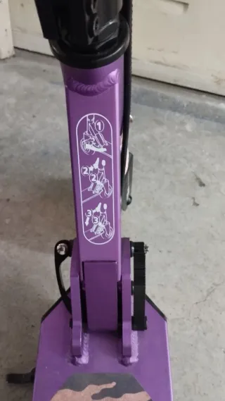 Patinete infantil morado