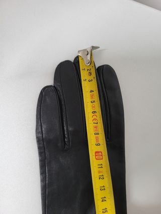 Guantes de cuero negros