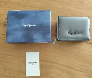 Cartera Pepe Jeans a estrenar . ENVÍO