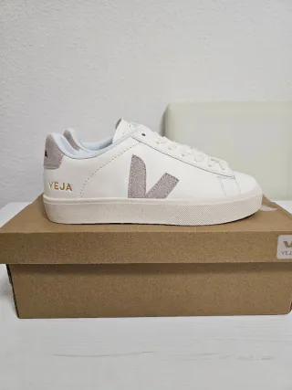Zapatillas Veja Blancas y Grises