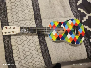 Guitarra infantil multicolor