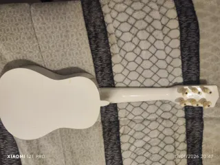 Guitarra infantil multicolor