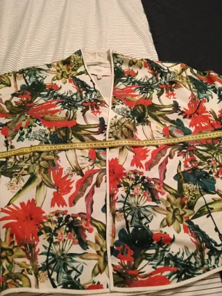 Kimono Cortefiel Talla XL Estampado Floral