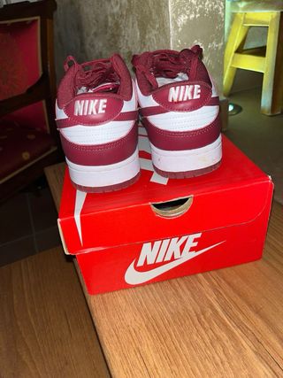 Nike Dunk Bordeaux e Bianche Nuove