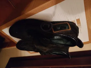 Zapatillas deportivas negras y multicolor