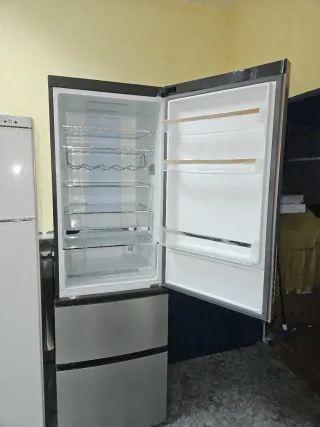 Nevera plateada Haier