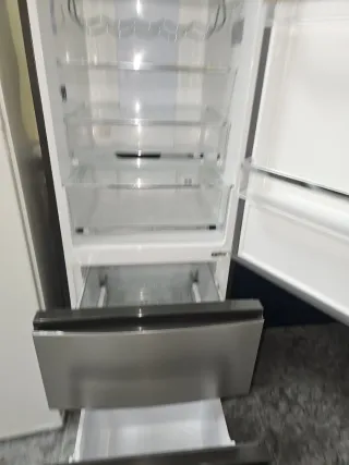 Nevera plateada Haier