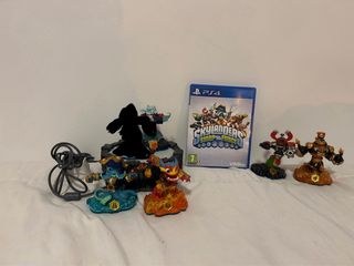 Lote Skylanders Swap Force PS4 + Skylanders