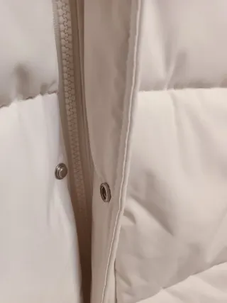 Cazadora Adidas blanca con capucha