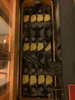 Apilador eléctrico Jungheinrich EJD 220